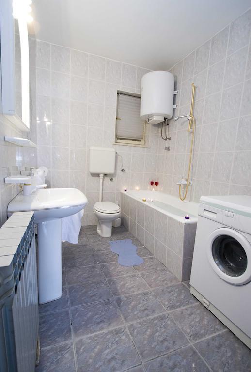 Apartment Pcelica Maja Podstrana Værelse billede